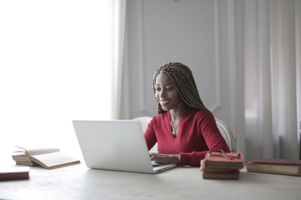 Empresa especializada em serviços para o setor de saúde está com vaga aberta para Assistente Administrativo home office